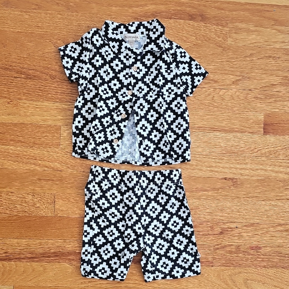 BearPaw Black and White Patterned Set - Picture 2 of 6